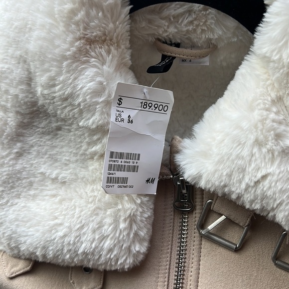 🆕Jacket with Faux Fur Lining, Size 6 - Picture 3 of 8